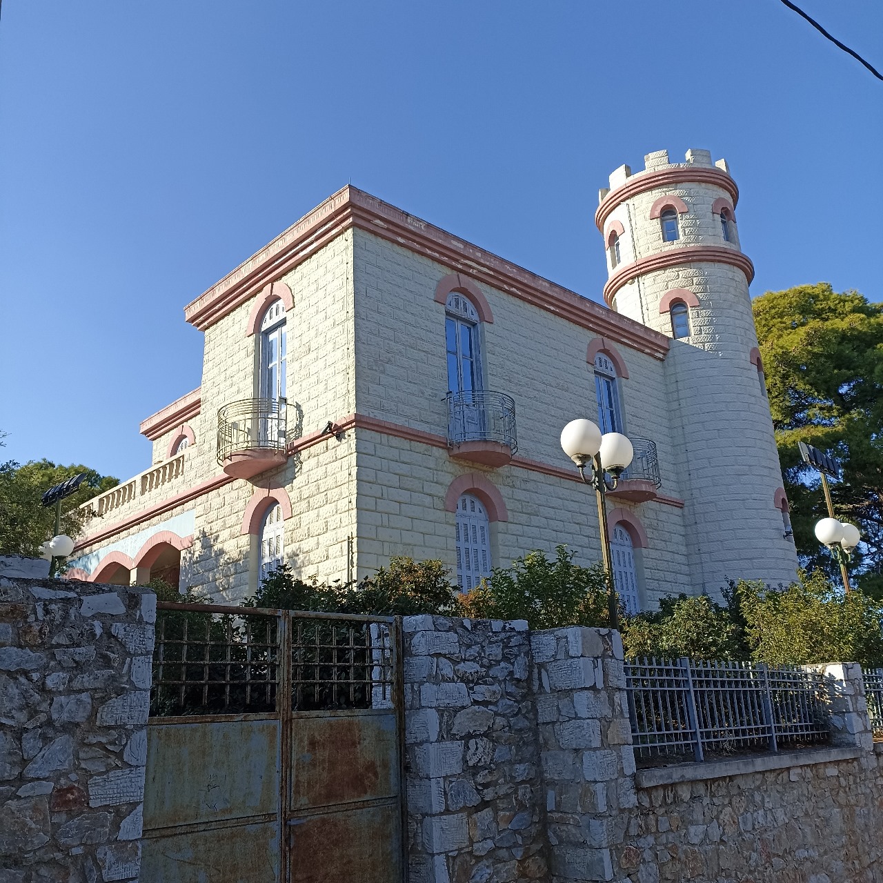 Βίλα Κουτούπη